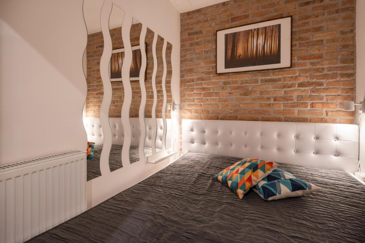 Architecture Fan'S Apartment Near Opera House Budapest Bagian luar foto